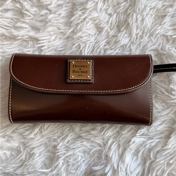 Dooney & Bourke Satchel Bag in Brown w/ Long Strap & Matching Wallet - Picture 10 of 12